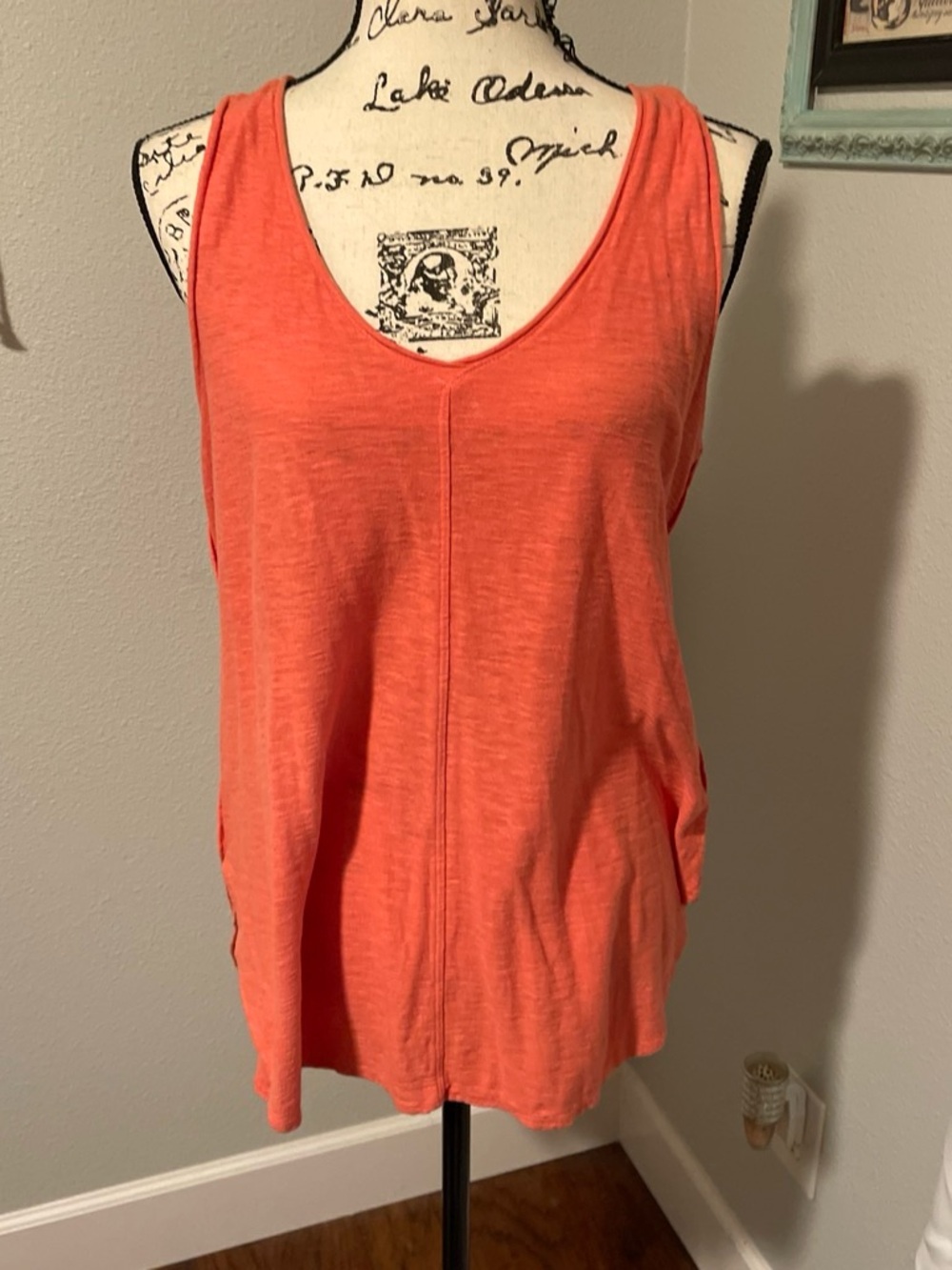 Women’s Sleeveless V-Neck Tank Top - Coral